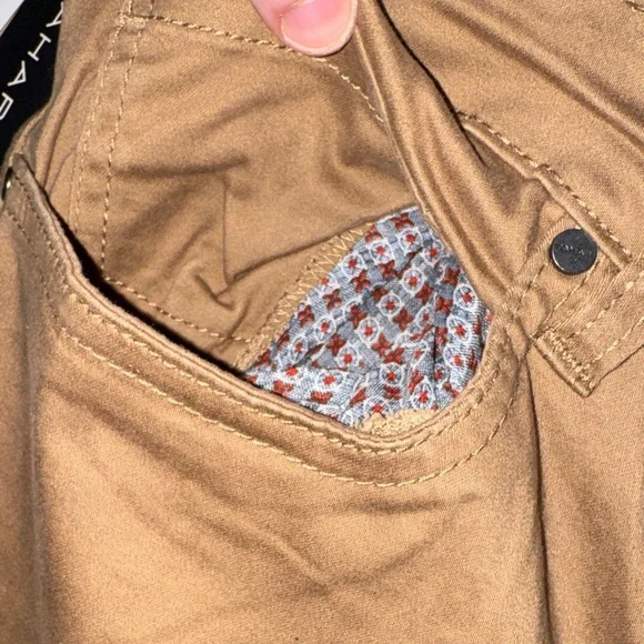 Tahari Men's Slim Stretch Jeans in Brown - Picture 6 of 10